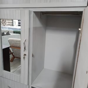 Clóset Contemporáneo